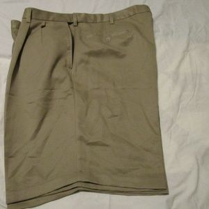 Hagar Dress Golf Short shorts Men's 44 NWT Khaki